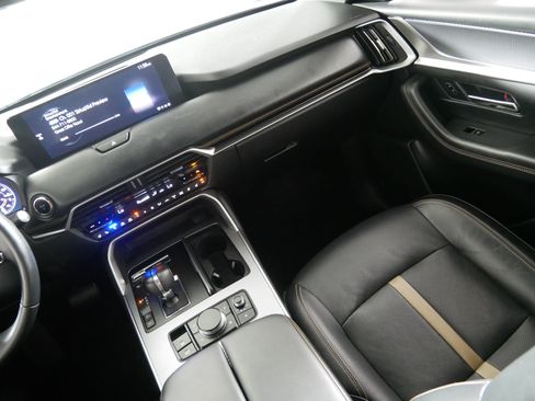Certified 2024 MAZDA CX-90 Plug-In Hybrid w/ Premium Plus AWD/4WD image 11