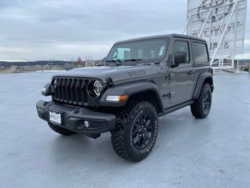 Used 2021 Jeep Wrangler Sport image 4