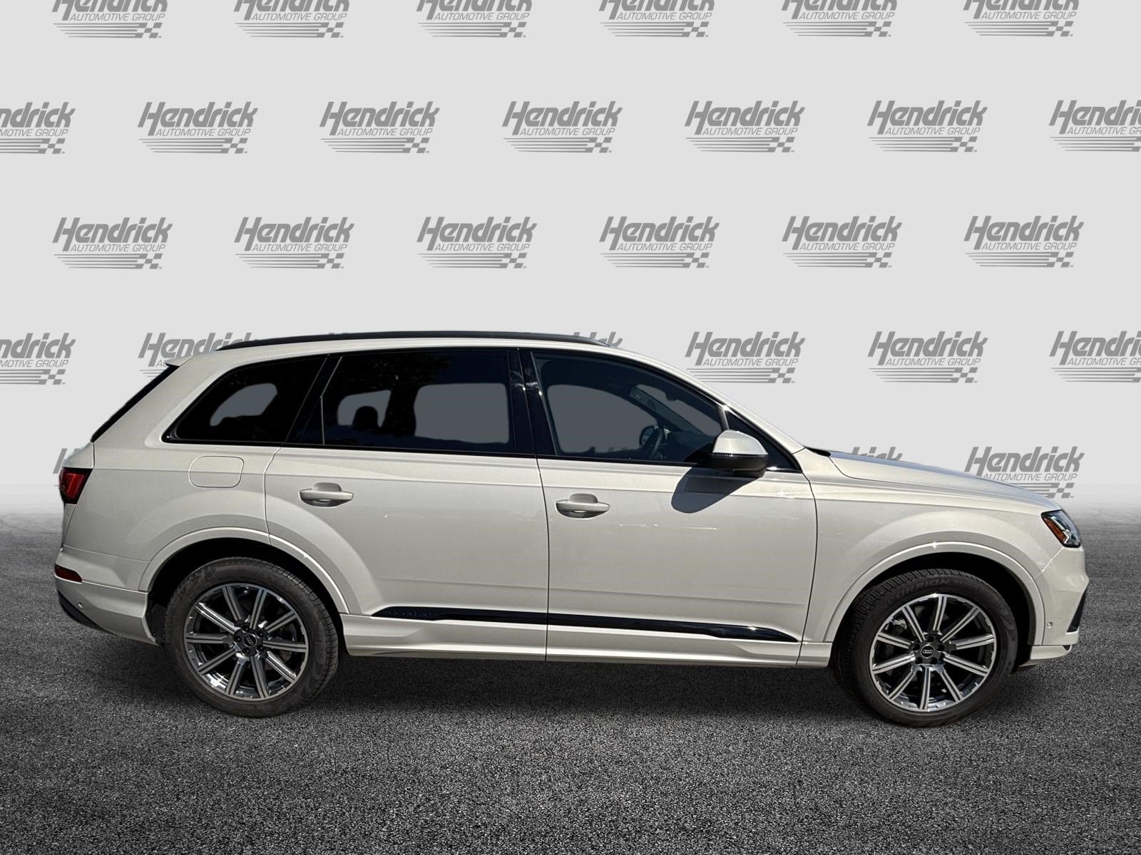 Certified 2023 Audi Q7 2.0T Premium Plus w/ Premium Plus Package AWD/4WD image 11