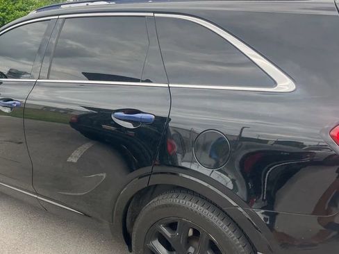 Used 2017 Kia Sorento SX AWD/4WD image 6