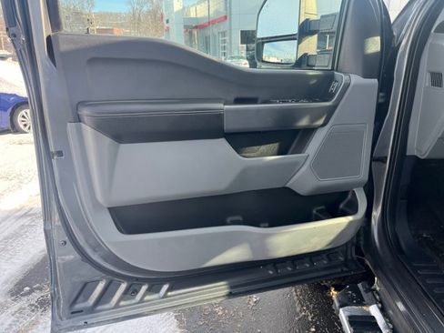 Certified 2023 Ford F250 XLT w/ Snow Plow Prep Package image 20