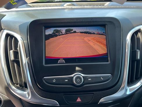 Used 2021 Chevrolet Equinox LT FWD image 35