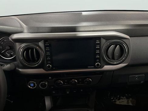Used 2023 Toyota Tacoma 4x4 Double Cab image 17