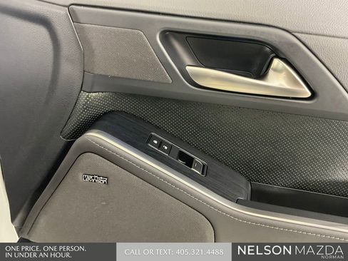 Used 2024 Lexus GX 550 AWD/4WD image 24