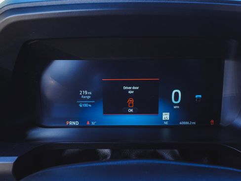 Used 2022 Ford F150 Lightning Lariat w/ Max Trailer Tow Package image 15