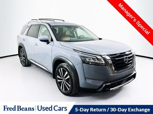 Used 2023 Nissan Pathfinder Platinum AWD/4WD image 1