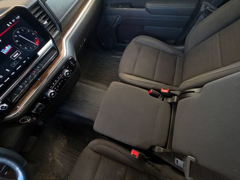 Used 2024 GMC Sierra 2500 SLE w/ SLE Value Package; AWD/4WD image 48