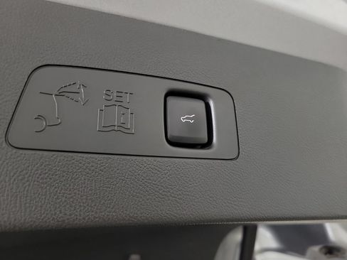Certified 2023 Lincoln Corsair Reserve w/ Jet Appearance Package FWD image 7