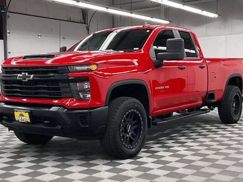 Used 2024 Chevrolet Silverado 2500 W/T AWD/4WD image 13