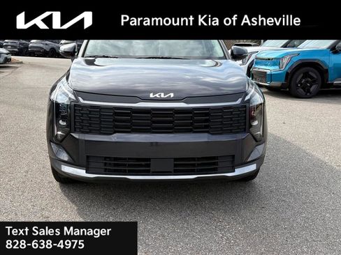 Used 2026 Kia Sportage LX image 2