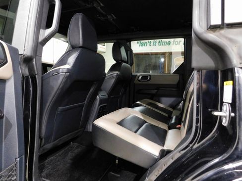 Used 2024 Ford Bronco Wildtrak image 72