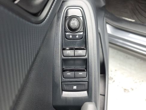 Used 2024 Subaru Crosstrek 2.0i image 20