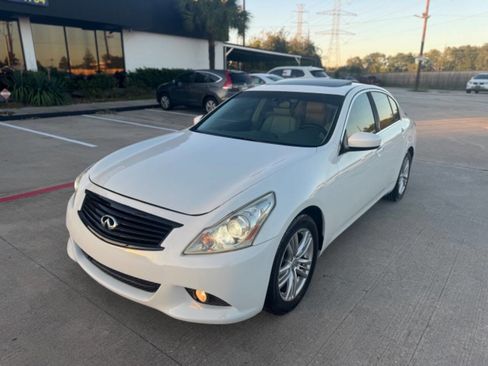 Used 2011 INFINITI G25 Journey w/ Moonroof Pkg RWD image 1