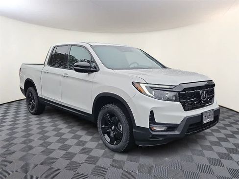 New 2026 Honda Ridgeline Black Edition image 2