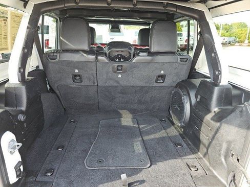 Used 2021 Jeep Wrangler Unlimited Rubicon image 18