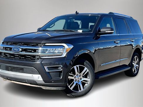 Certified 2024 Ford Expedition Limited image 3