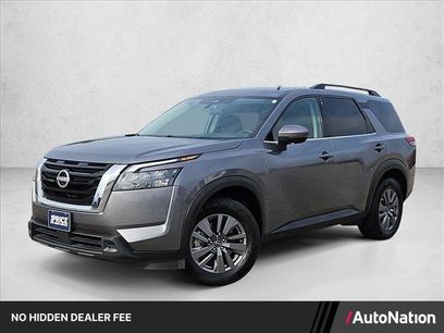Used 2024 Nissan Pathfinder SV
