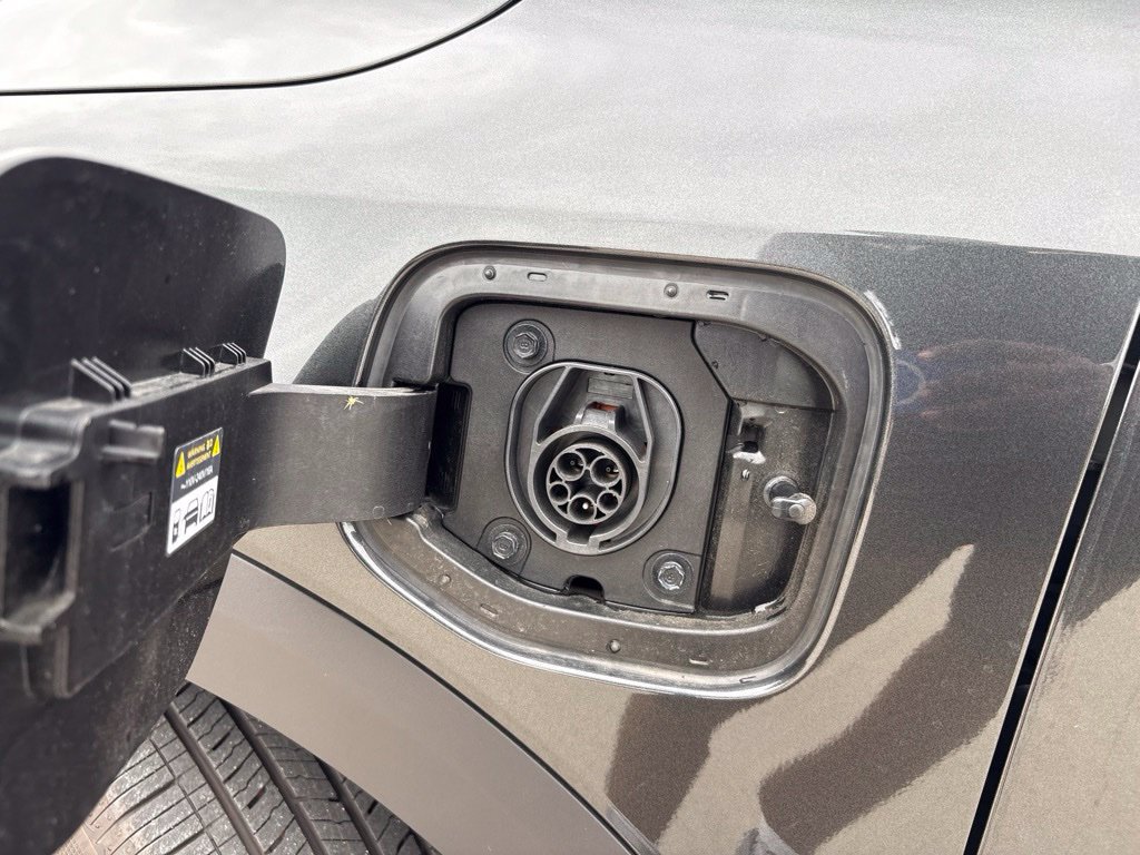 Used 2023 Kia Niro EX FWD image 6