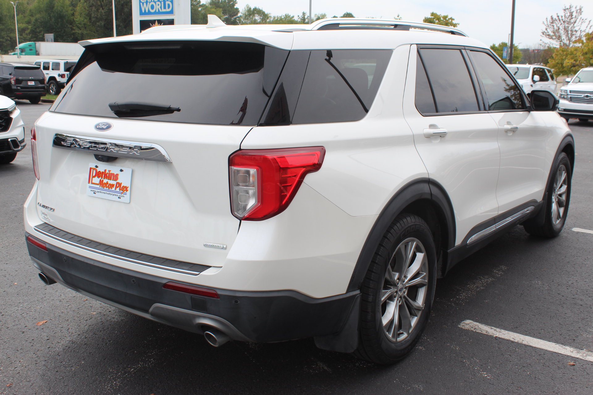 Used 2020 Ford Explorer Limited RWD image 6