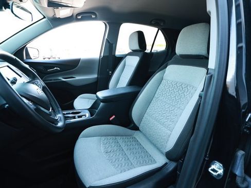 Used 2024 Chevrolet Equinox LT FWD image 24