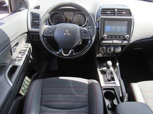 New 2026 Mitsubishi Outlander Sport SE AWD/4WD image 17