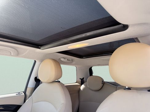 Used 2010 MINI Cooper S w/ Premium Pkg image 23