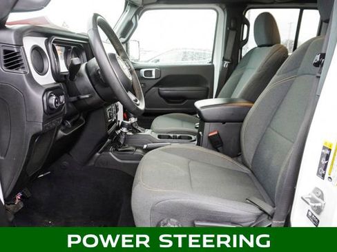 Used 2025 Jeep Gladiator Sport image 11
