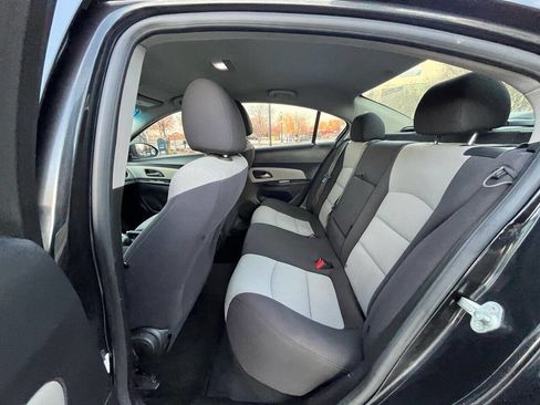 Used 2014 Chevrolet Cruze LS image 20