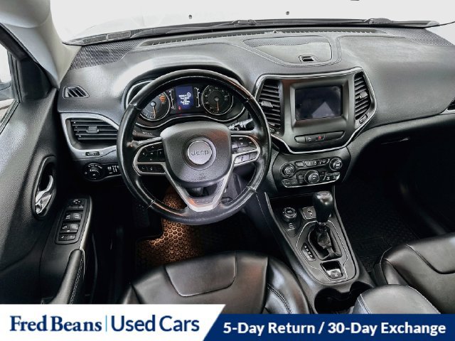 Used 2020 Jeep Cherokee Latitude Plus w/ Cold Weather Group AWD/4WD image 28