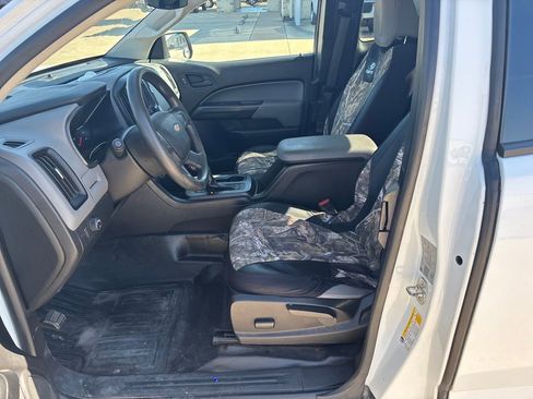 Used 2019 Chevrolet Colorado W/T image 10