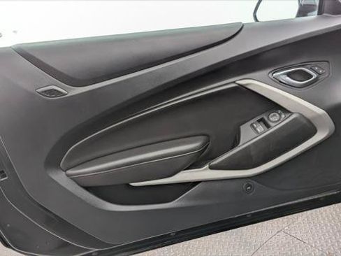 Used 2020 Chevrolet Camaro LT RWD image 13