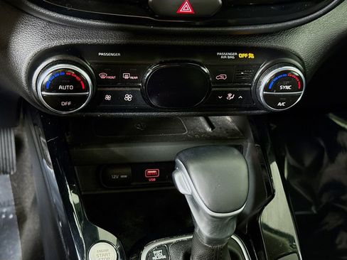 Used 2020 Kia Soul EX FWD image 8