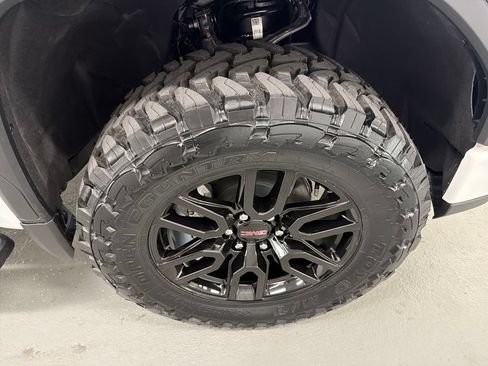 New 2026 GMC Sierra 1500 Elevation w/ Elevation Premium Package AWD/4WD image 5