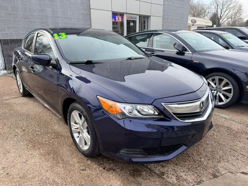 Used 2013 Acura ILX 4dr Sdn 2.0L image 1