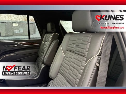 Used 2022 Cadillac Escalade Sport Platinum image 23