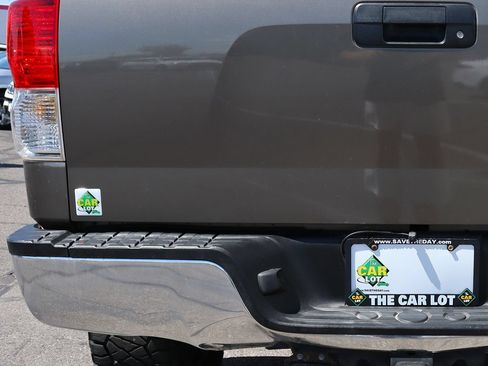 Used 2011 Toyota Tundra 2WD Double Cab w/ Tow Pkg image 19