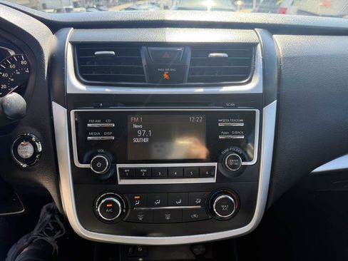 Used 2016 Nissan Altima 2.5 S w/ Power Driver Seat Package FWD image 21