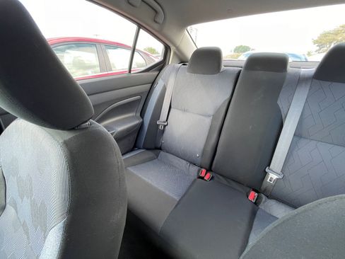 Used 2025 Nissan Versa SV image 38