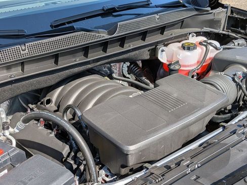 New 2026 Chevrolet Suburban Premier image 13