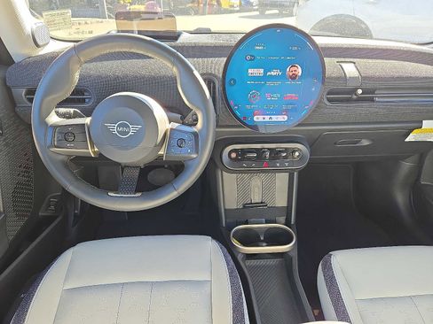 Used 2025 MINI Cooper S image 11