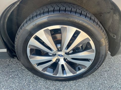 Used 2021 Subaru Ascent Touring AWD/4WD image 9