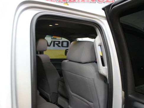Used 2017 GMC Sierra 1500 4x4 Double Cab w/ Sierra Convenience Package image 10