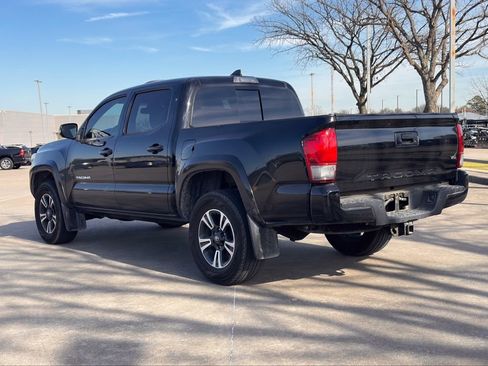 Used 2018 Toyota Tacoma TRD Sport w/ TRD Premium Sport Package image 6