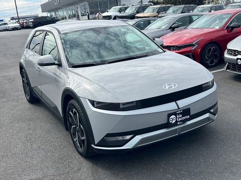 Used 2024 Hyundai Ioniq 5 SEL AWD/4WD image 3
