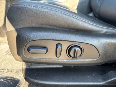 Used 2022 Chevrolet Blazer LT image 43