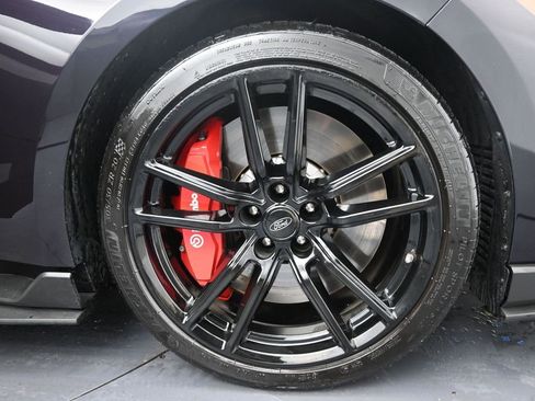 Used 2022 Ford Mustang Shelby GT500 w/ Technology Package RWD image 46
