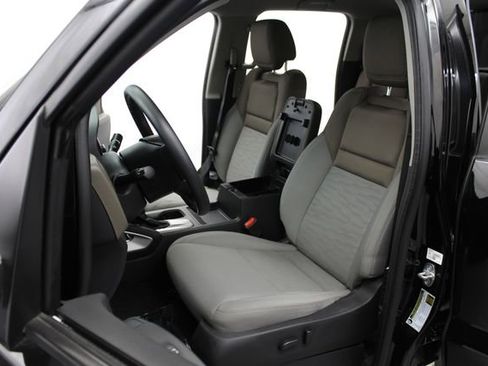 Used 2022 Nissan Frontier SV w/ Technology Package AWD/4WD image 18