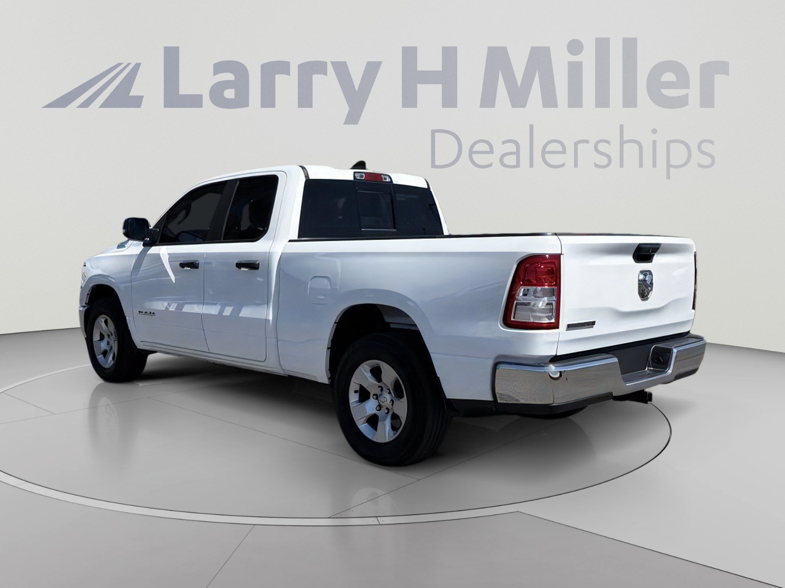 Certified 2024 RAM 1500 Big Horn RWD image 4