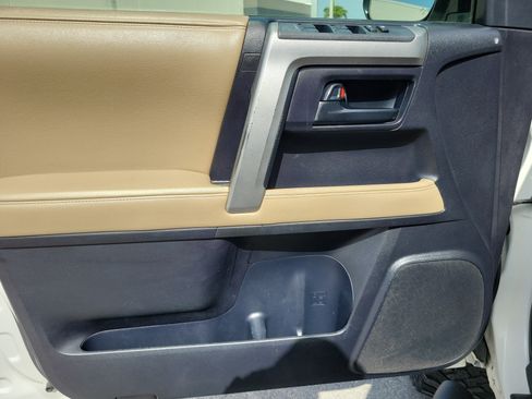 Used 2013 Toyota 4Runner SR5 w/ Convenience Pkg AWD/4WD image 27