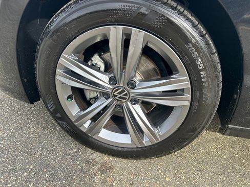 Used 2024 Volkswagen Jetta SE image 8